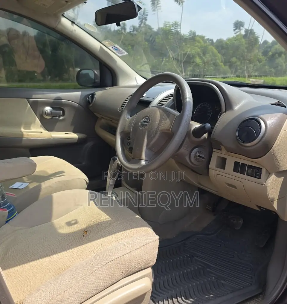 Nissan Note 2011 Burgundy