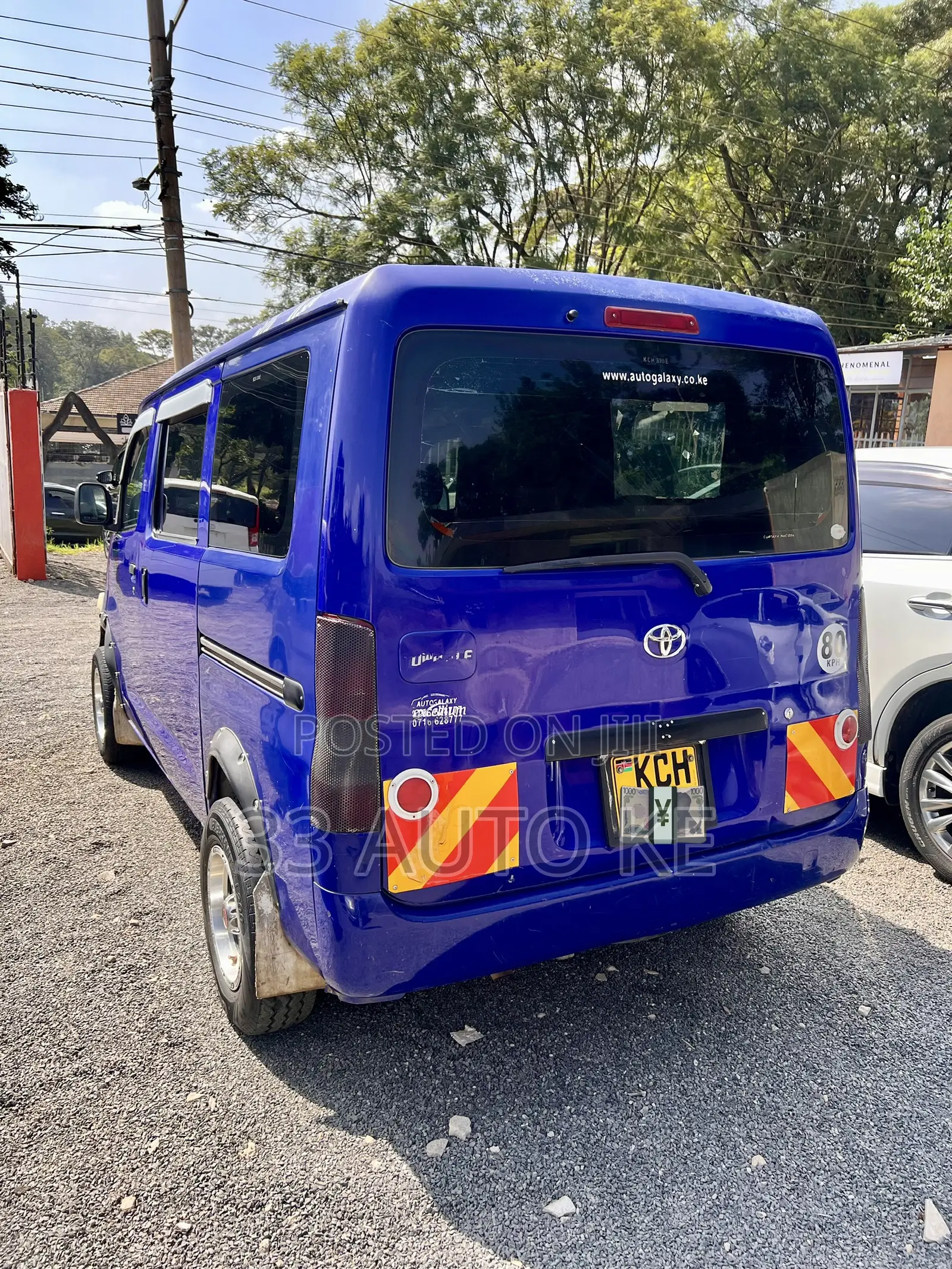 Toyota HiAce 2009 Blue