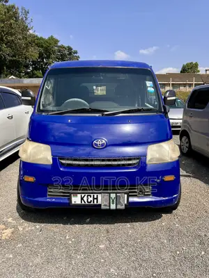 Toyota HiAce 2009 Blue