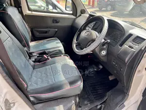 Toyota HiAce 2009 Blue