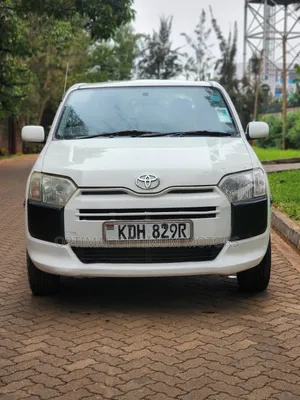 Toyota Succeed SV Premium 2014 White
