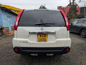 Nissan X-Trail 2011 White