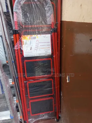 4 Step Steel Ladder Broad Steps
