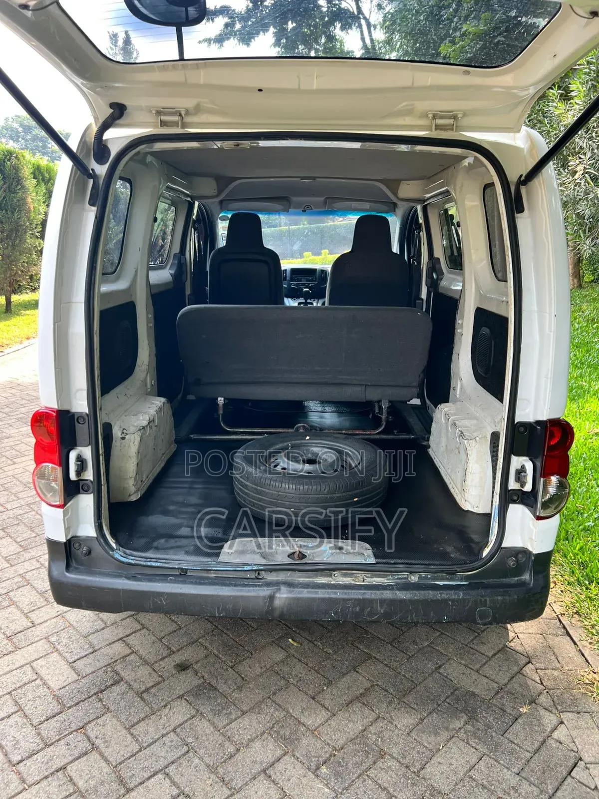 Nissan NV200 2015 White