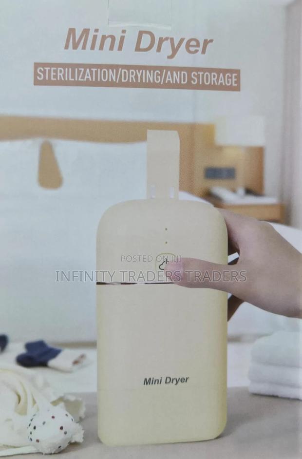 Ls-225 Mini Dryer for Few Clothes Ideal for Travel