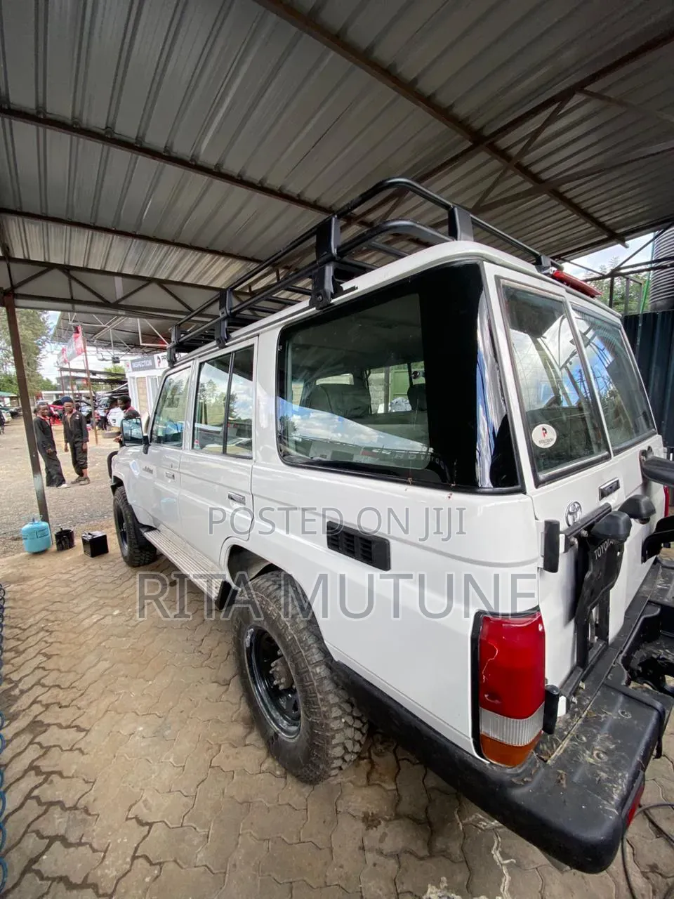 Toyota Land Cruiser 2018 White