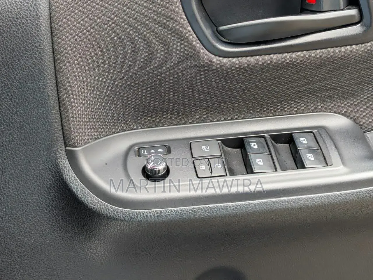 Toyota Voxy 2019 Silver