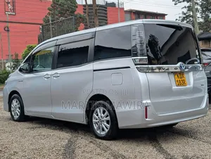 Toyota Voxy 2019 Silver