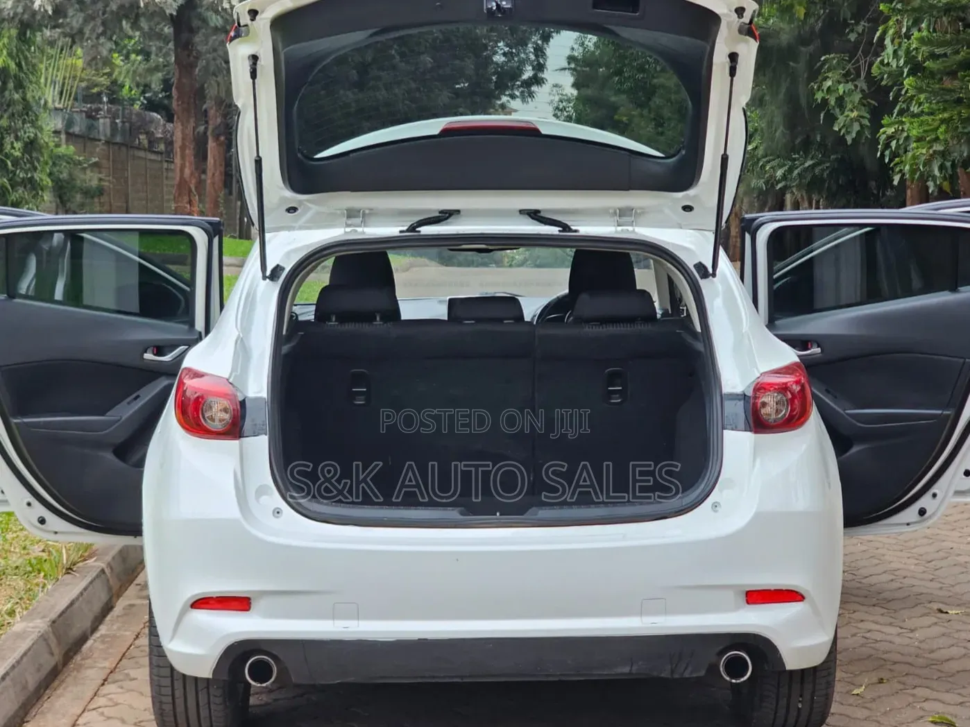 Mazda Axela 2016 White