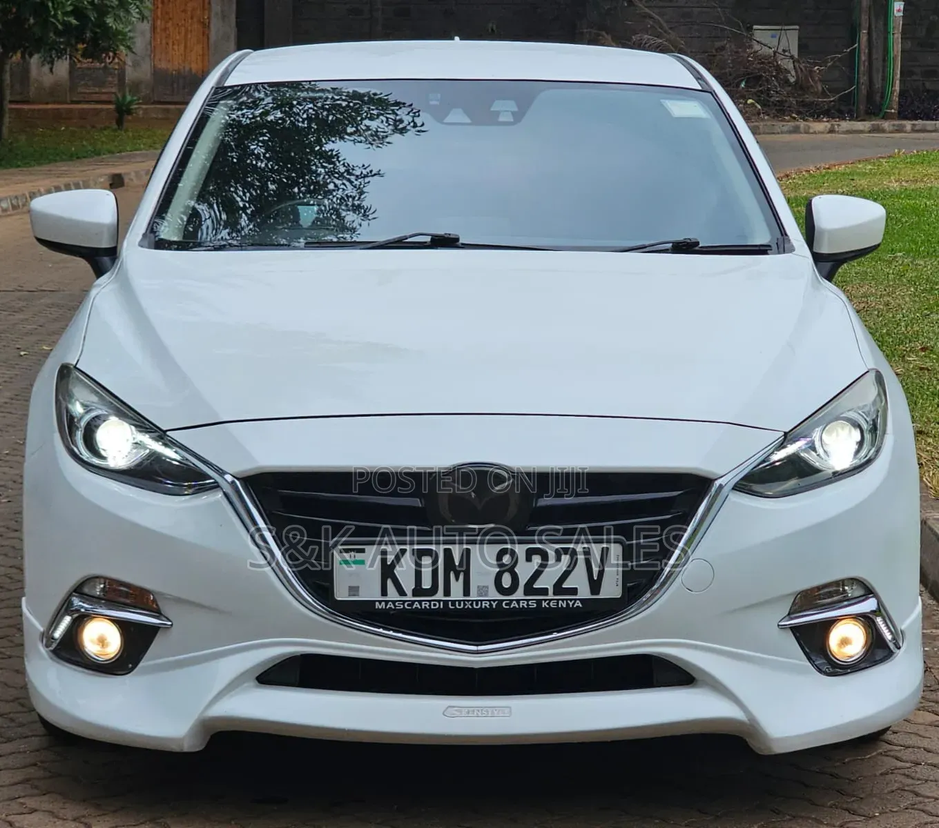 Mazda Axela 2016 White