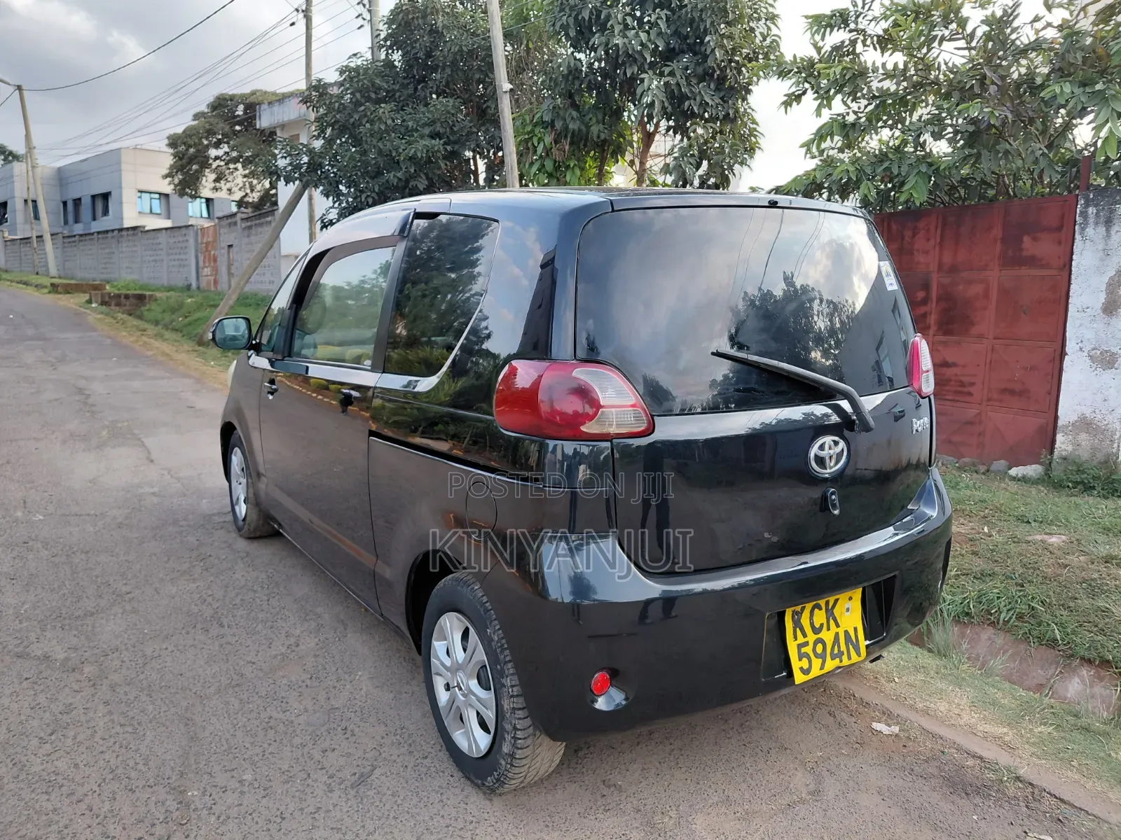 Toyota Porte 2010 Black