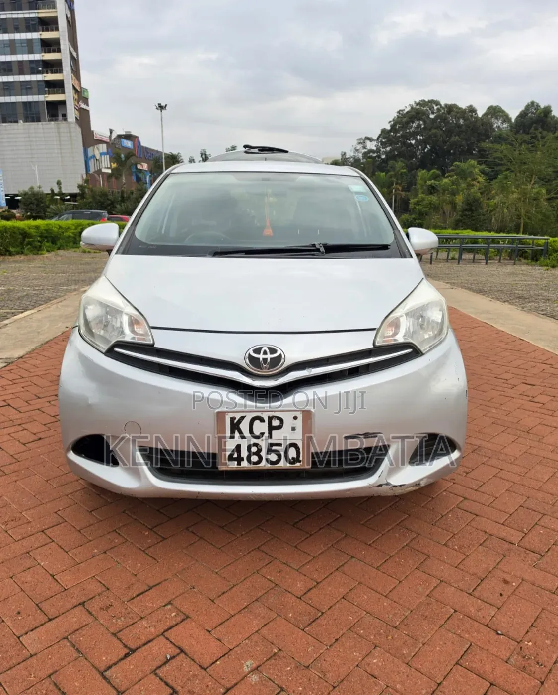 Toyota Ractis 2012 Silver
