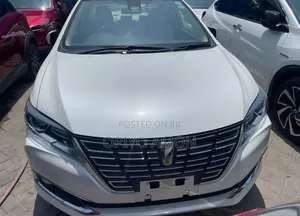 Toyota Premio 2019 White