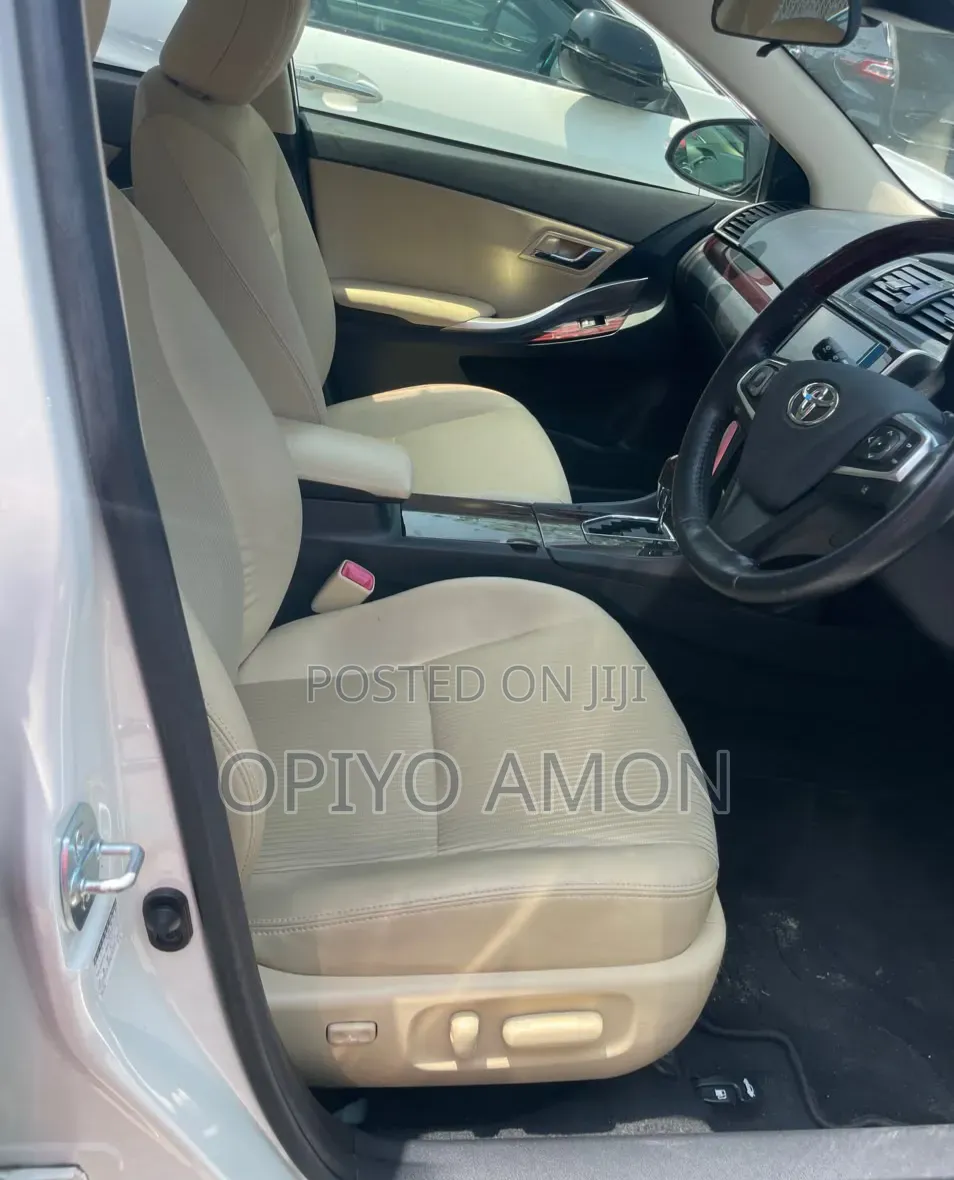 Toyota Premio 2019 White
