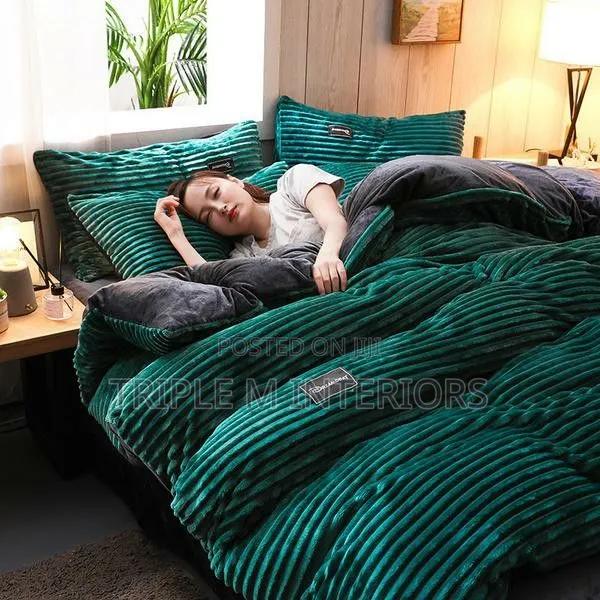 High-End Velvet Duvets for Master Bedrooms - thumbnail 2