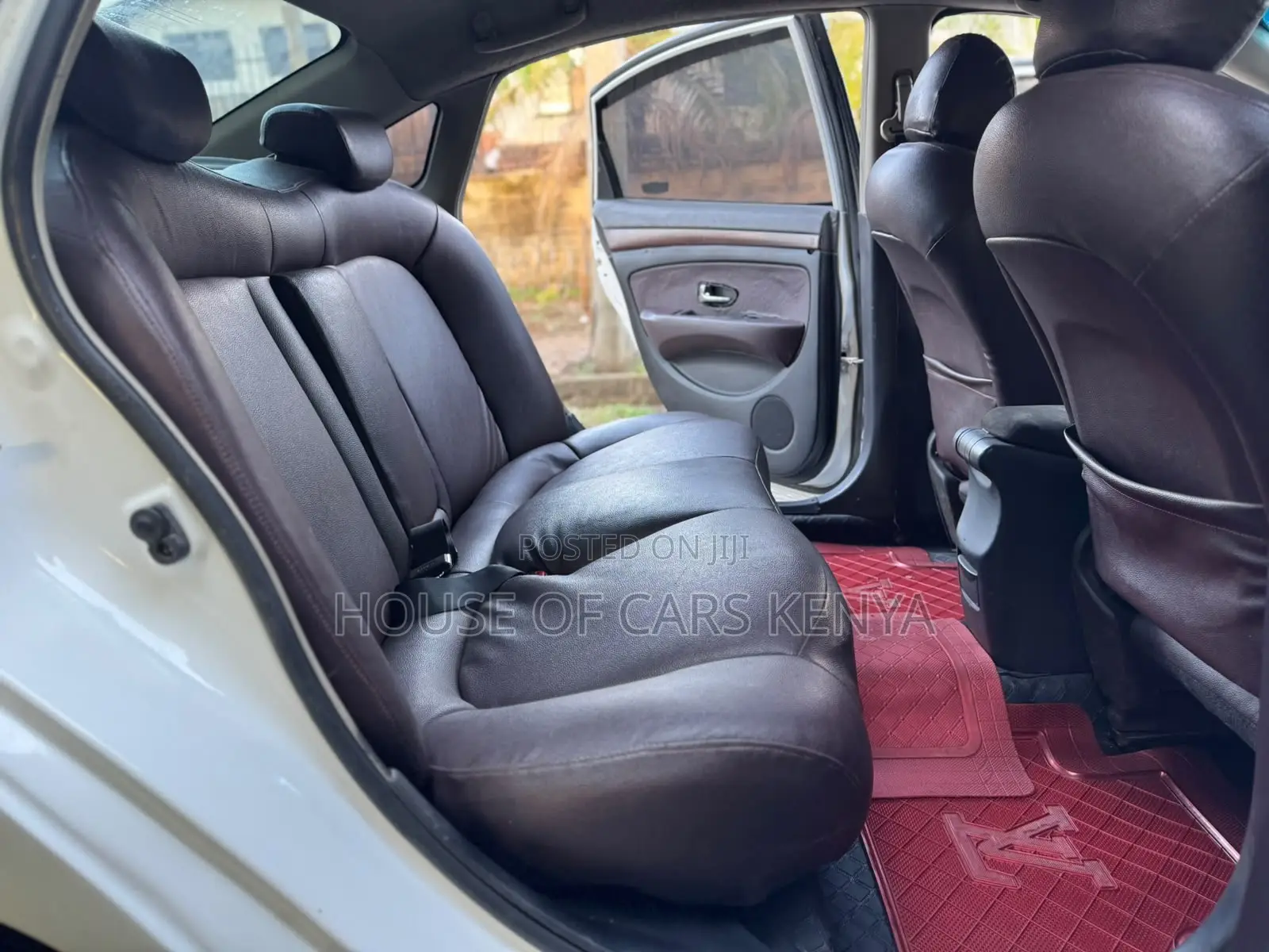 Nissan Bluebird 2008 White