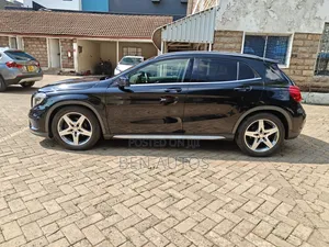 Mercedes-Benz GLA-Class 2016 Black