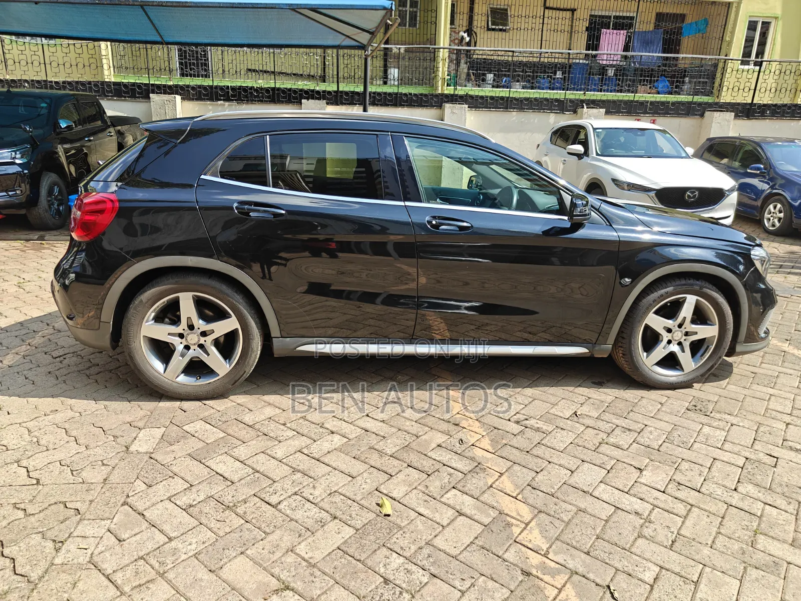 Mercedes-Benz GLA-Class 2016 Black