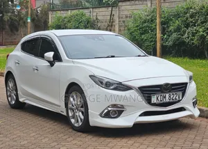 Mazda Axela 2016 White