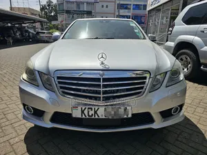 Mercedes-Benz E250 2010 Silver