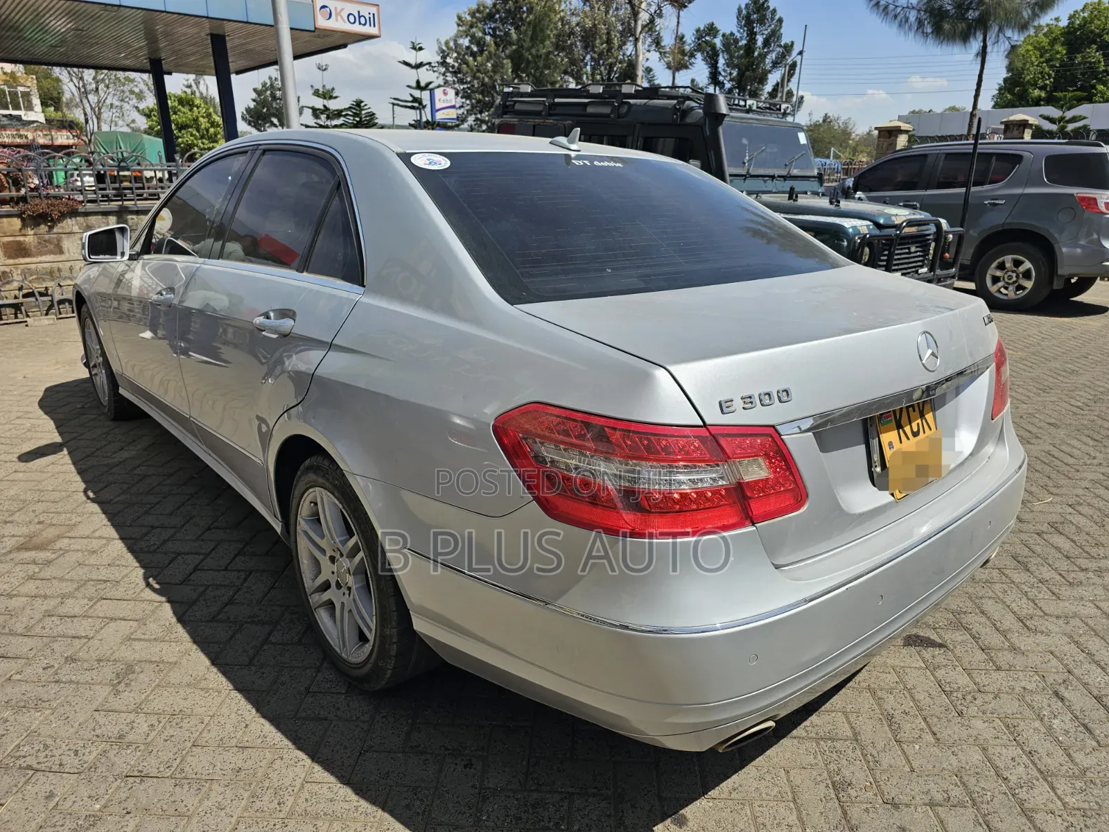 Mercedes-Benz E250 2010 Silver