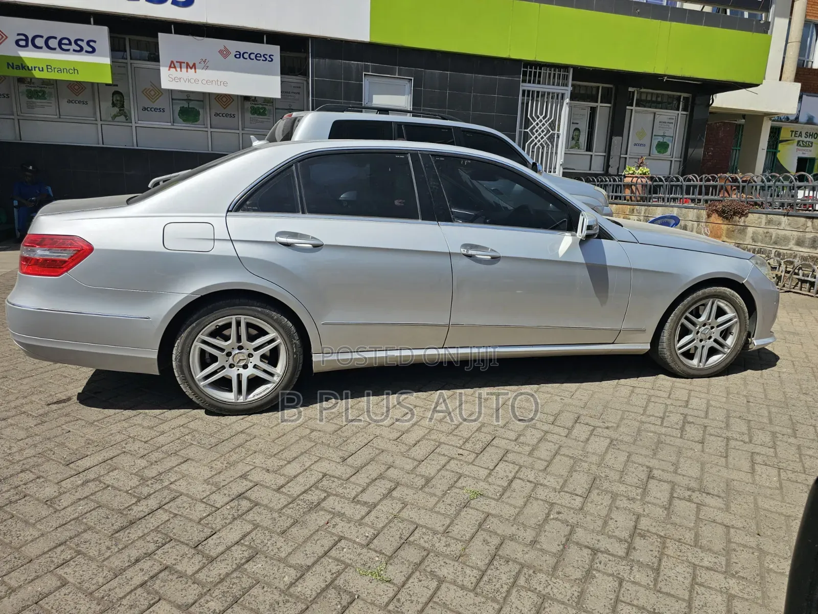 Mercedes-Benz E250 2010 Silver