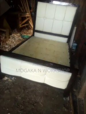 White Chester Bed