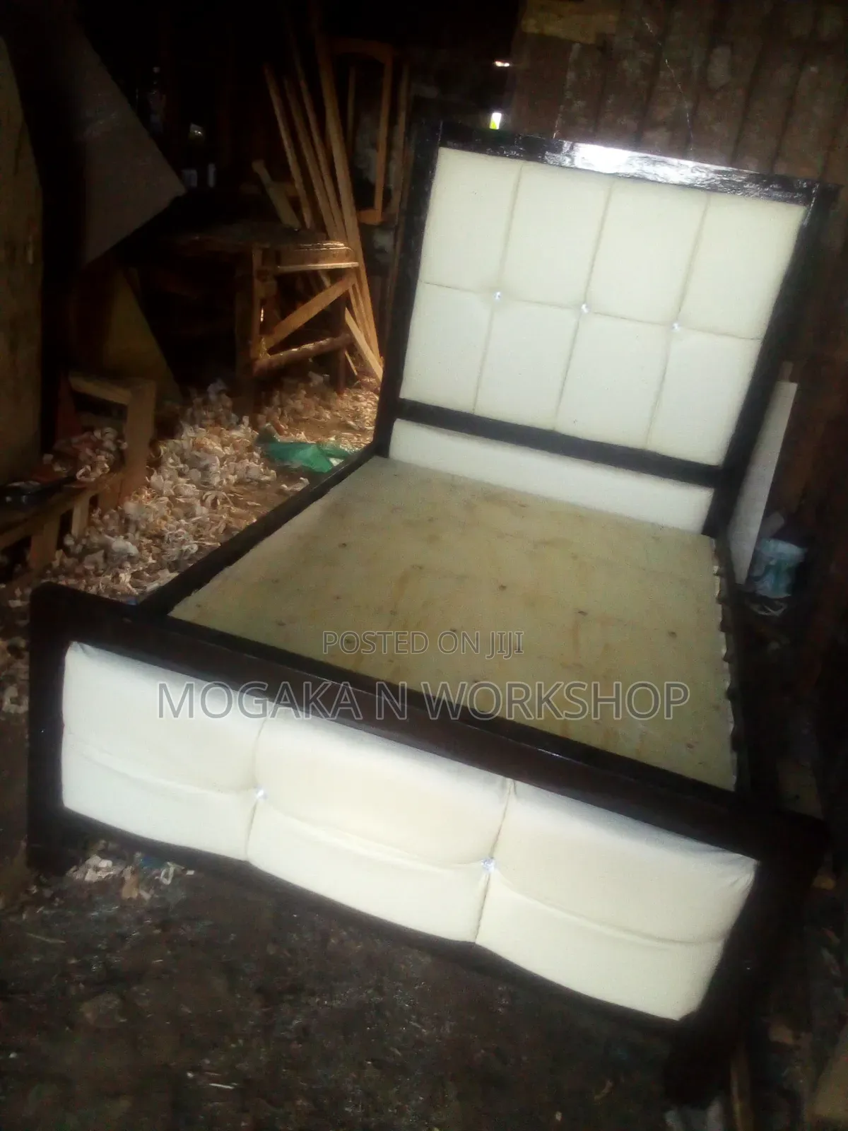 White Chester Bed