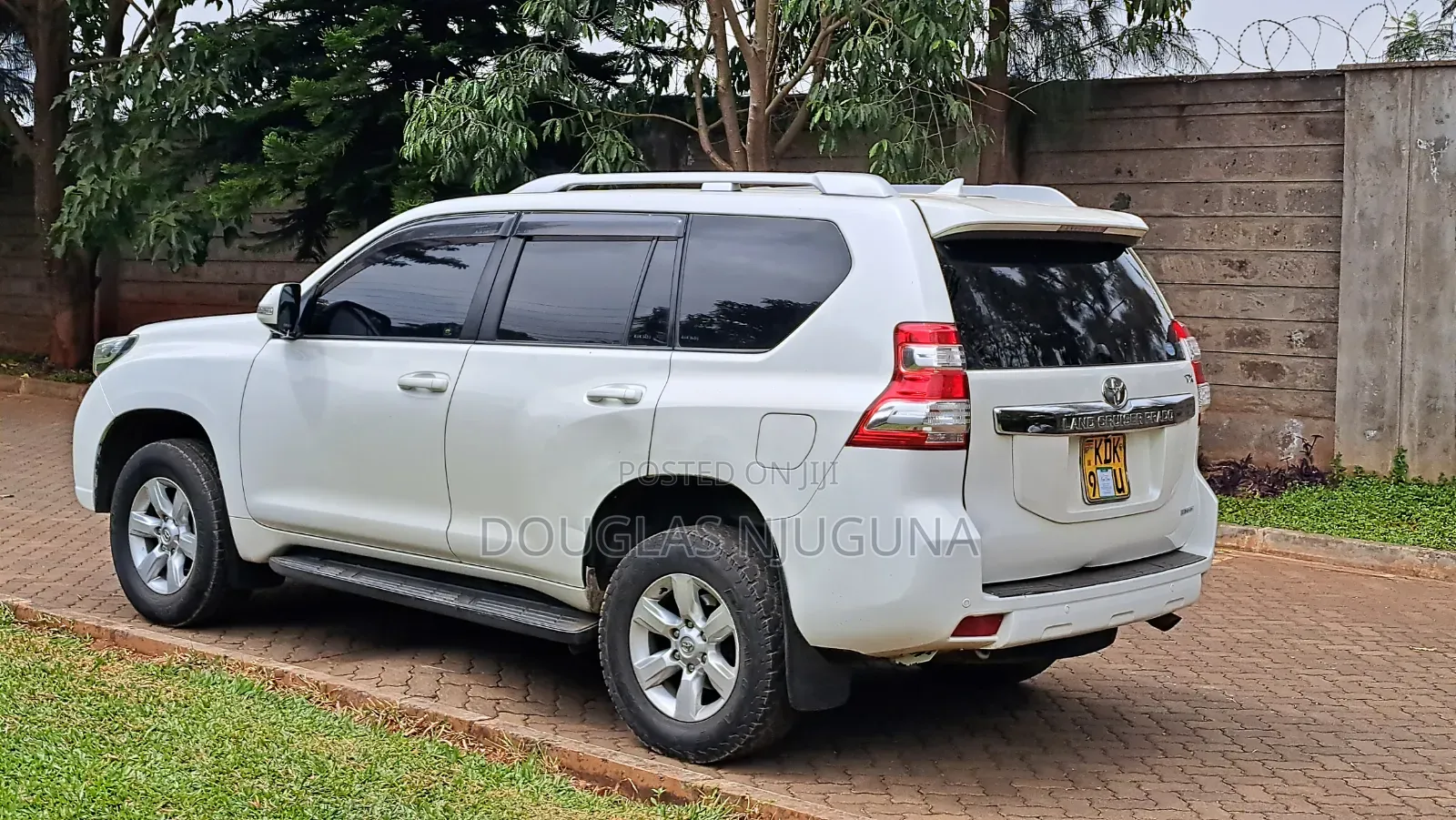 Toyota Land Cruiser Prado 2015 White