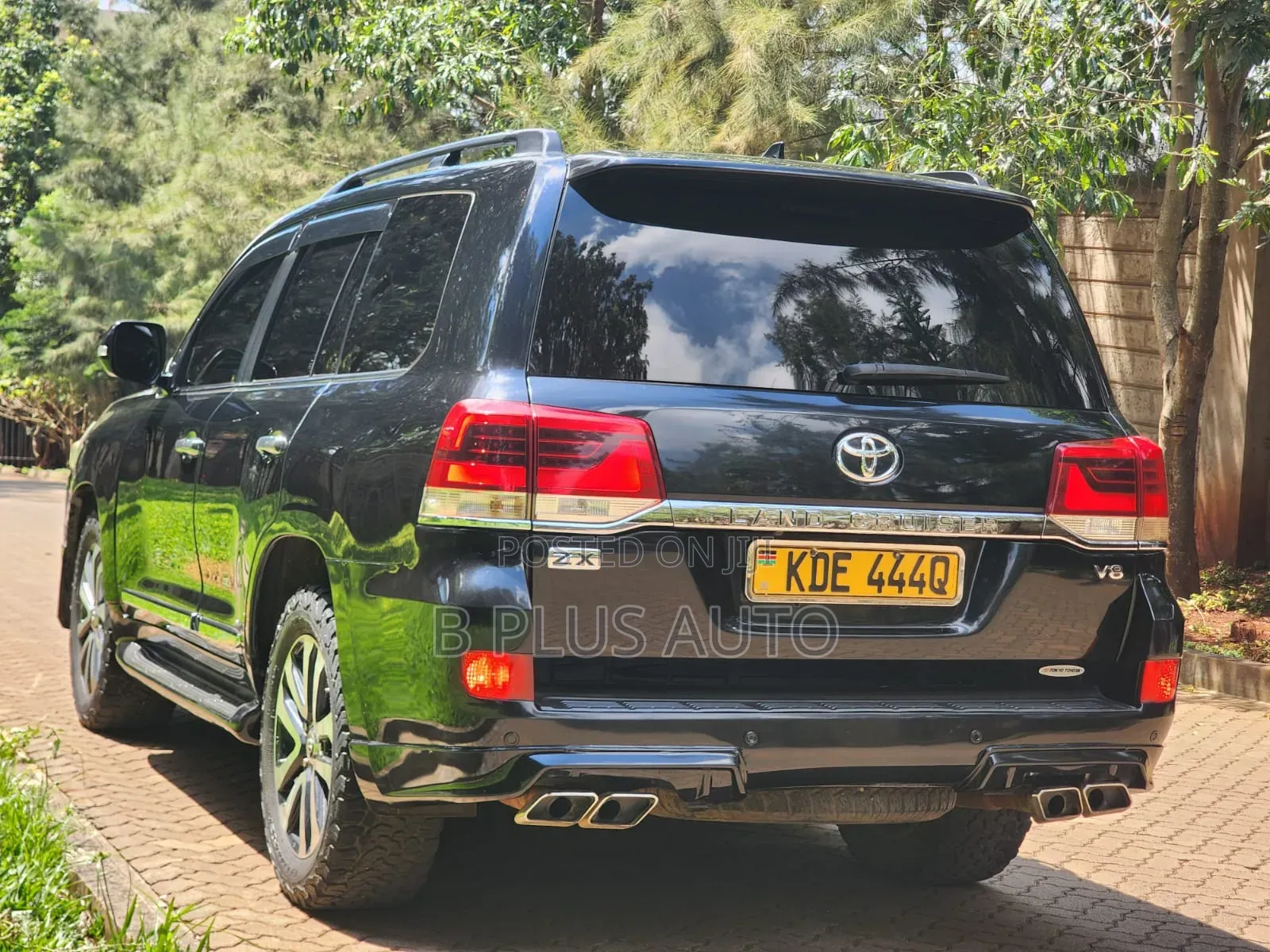 Toyota Land Cruiser 2016 Black