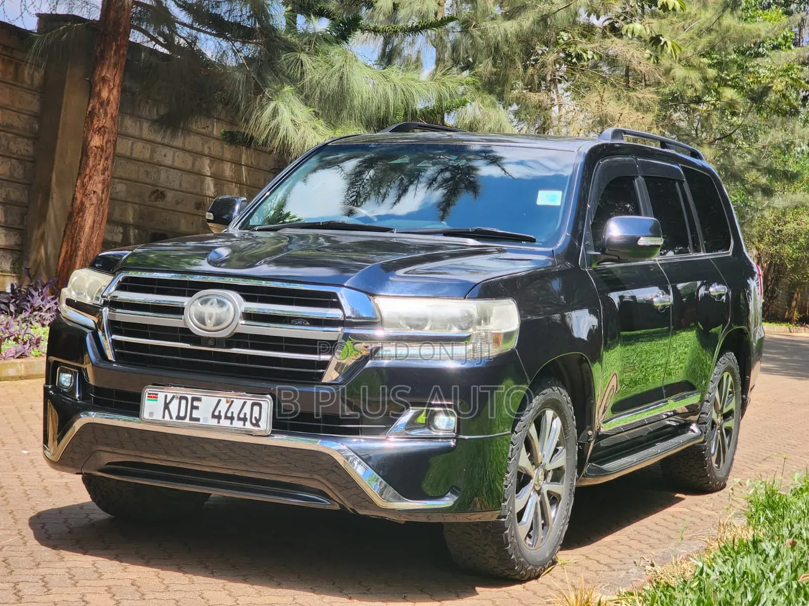 Toyota Land Cruiser 2016 Black