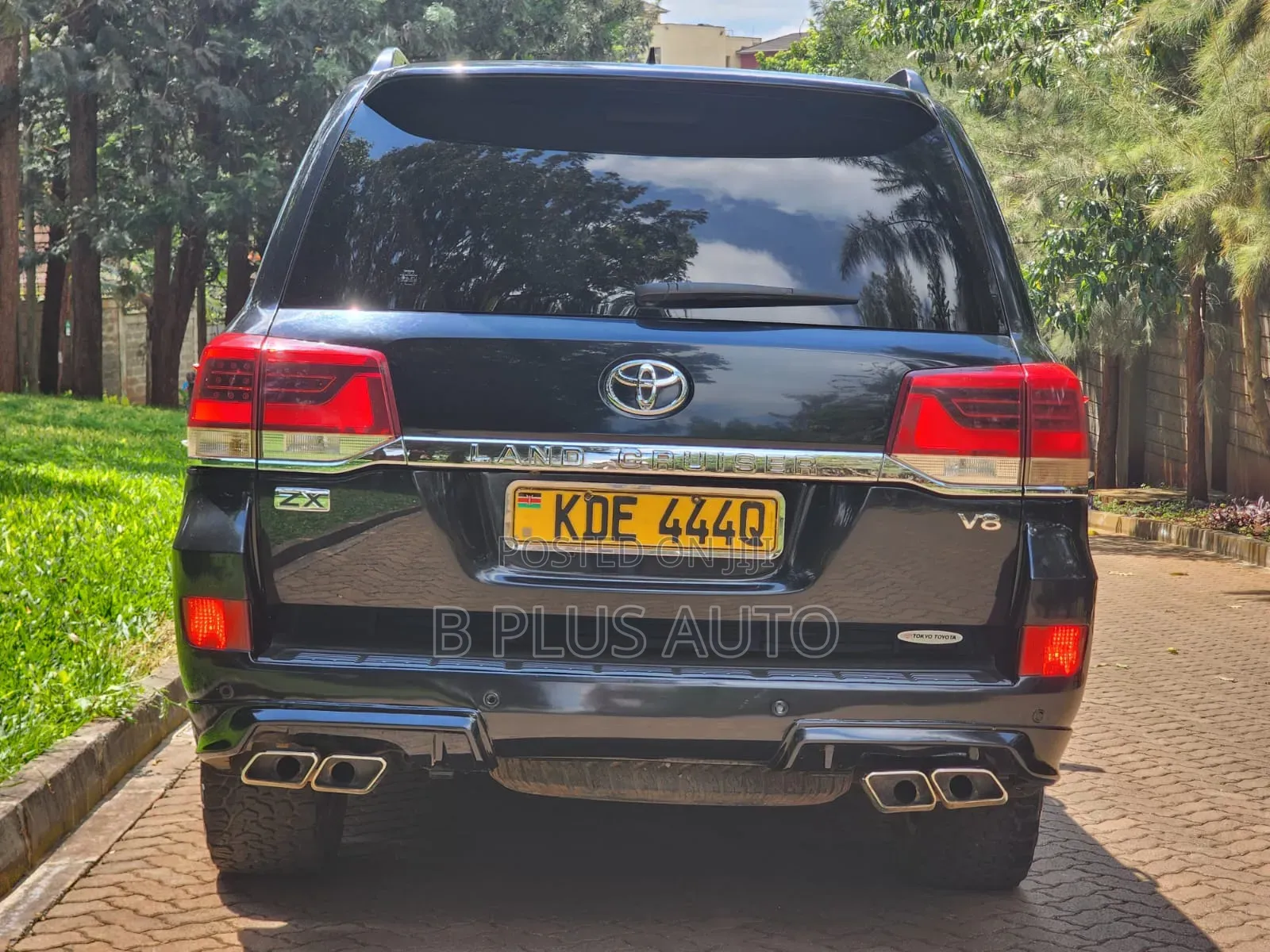 Toyota Land Cruiser 2016 Black