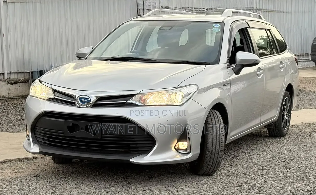 Toyota Belta 2019 Silver