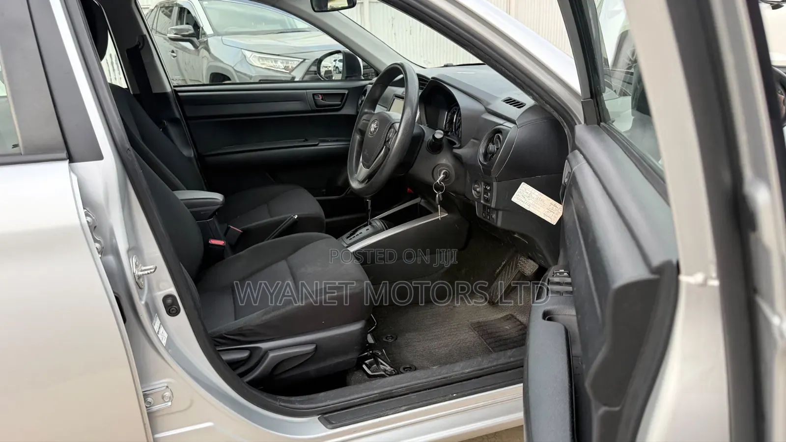 Toyota Belta 2019 Silver