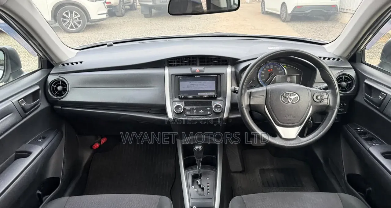 Toyota Belta 2019 Silver