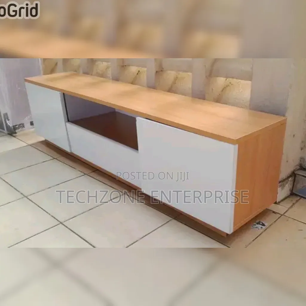 Berlin 5 Ft Tv Stand, White 