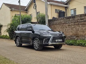 Lexus LX 2016 Black