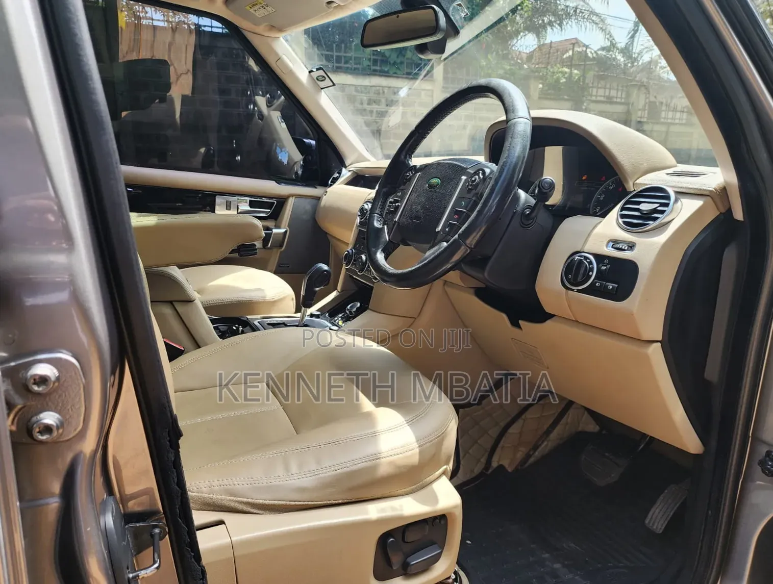 Land Rover Discovery 2010 Silver