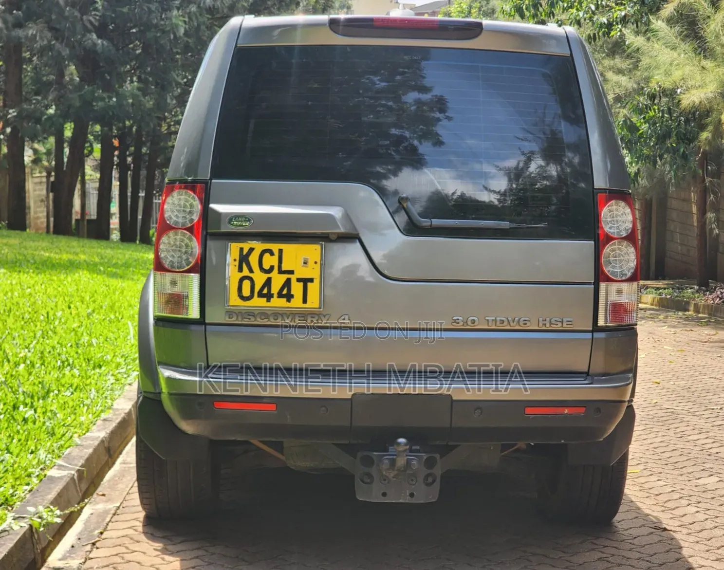 Land Rover Discovery 2010 Silver