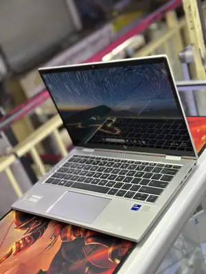 Laptop HP EliteBook 830 G8 16GB Intel Core i7 SSD 512GB