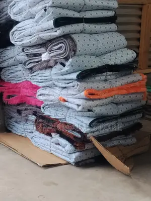 7 by 10 Fluffy Carpet in Wholesale, in All Colours at 2700