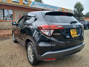 Honda Vezel 2018 Black