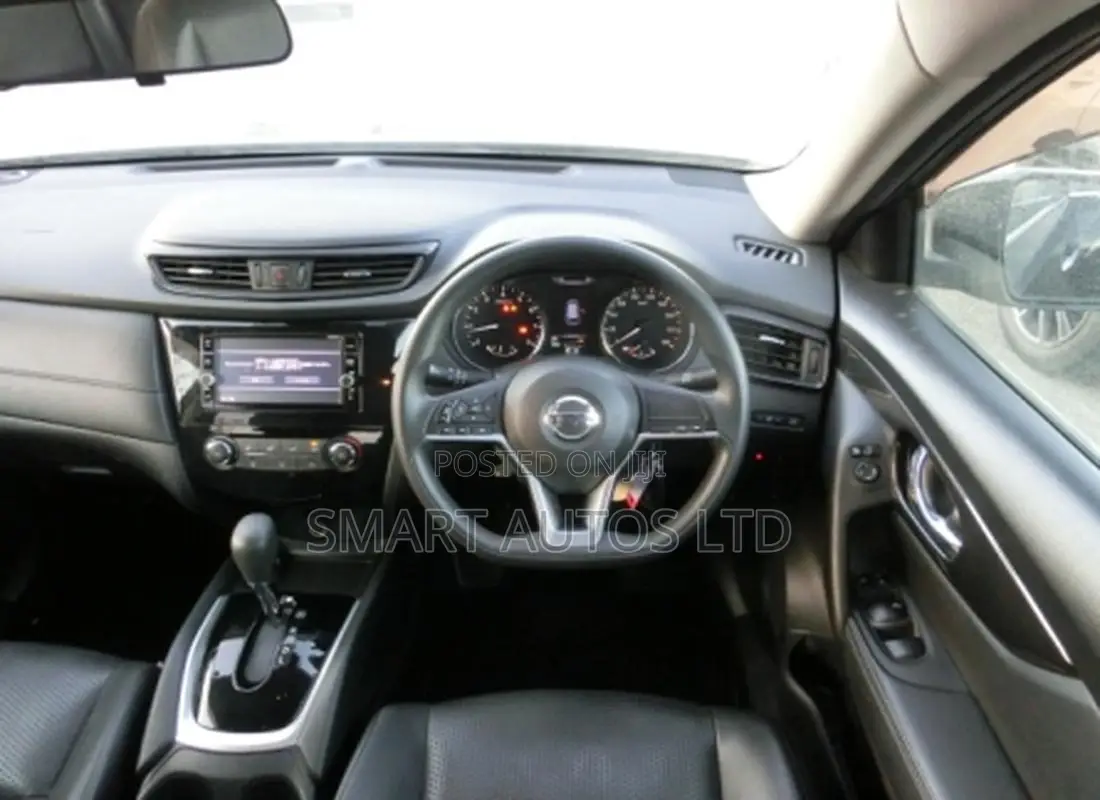 Nissan X-Trail 2.0 Petrol FWD 2018 Black
