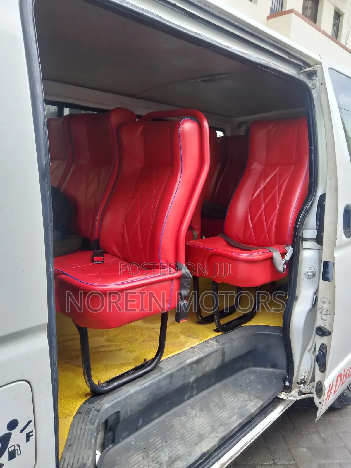 Toyota HiAce 2013 White