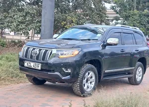 Toyota Land Cruiser Prado 2011 Black