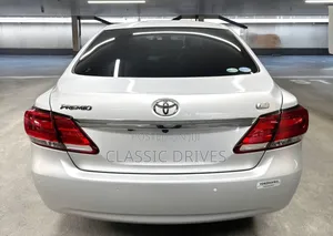 Toyota Premio 2019 Silver