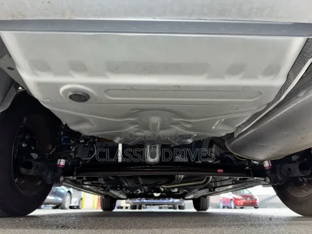 Toyota Premio 2019 Silver
