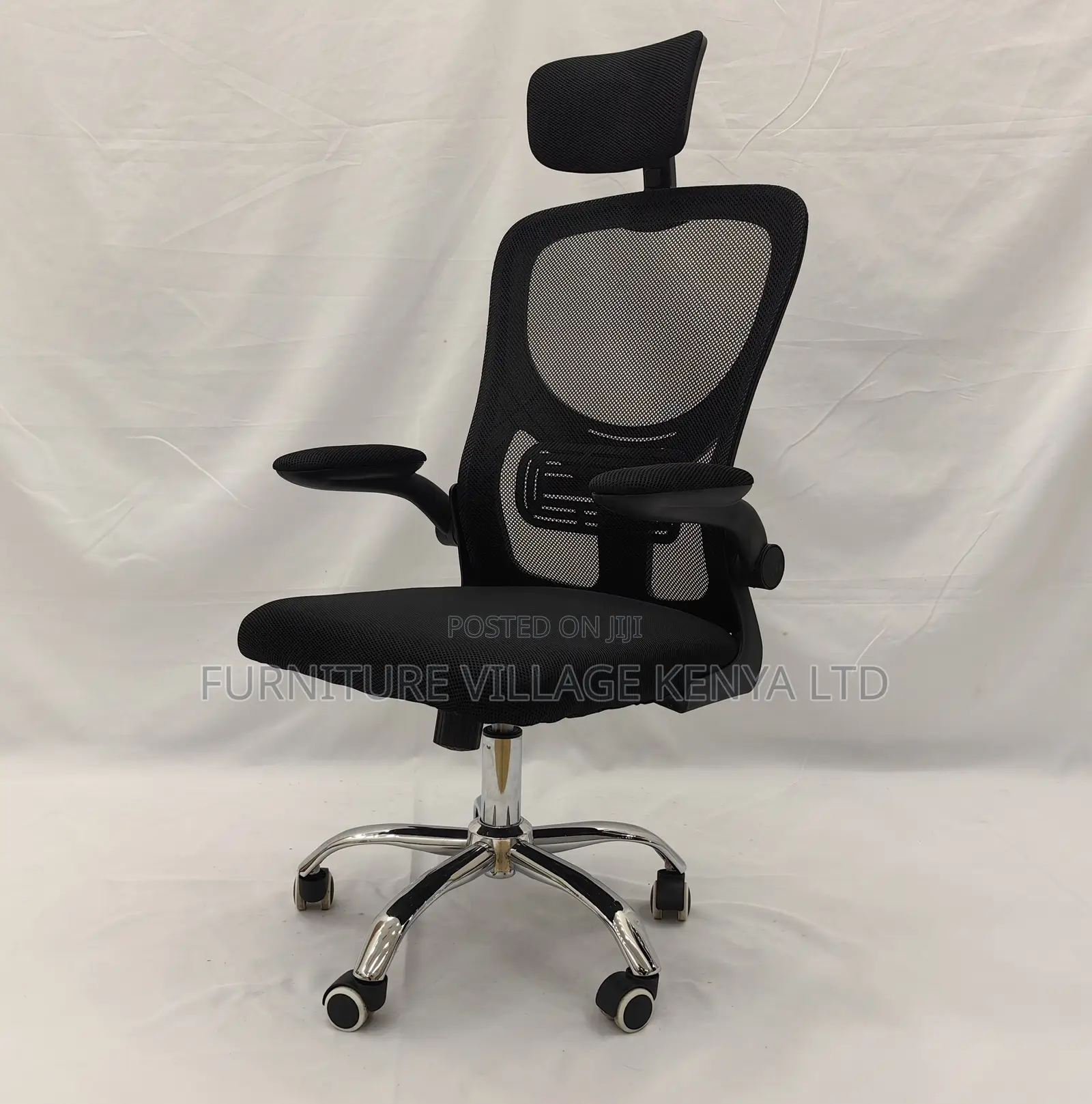 Modern Black Orthopedic Seat With Flipping Hands