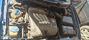 Volkswagen Golf 2000 Blue