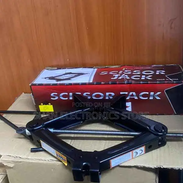 Brand New 2ton Manual Emergency Scissor Jack With Handle